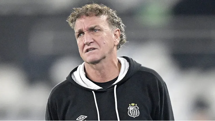 Cuca tecnico do Santos durante partida contra o Botafogo no estadio Engenhao pelo campeonato Brasileiro A 2026