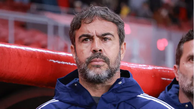 Artur Jorge no Cruzeiro. Foto: Maxi Franzoi/AGIF