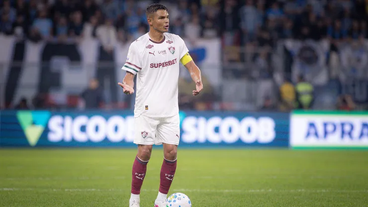Thiago Silva fez sua reestreia pelo Fluminense na partida contra o Grêmio. Foto: Maxi Franzoi/AGIF