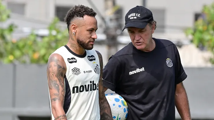 Neymar e Cuca vão as esperanças do Santos para o 2º semestre - Foto: Jota Erre/AGIF