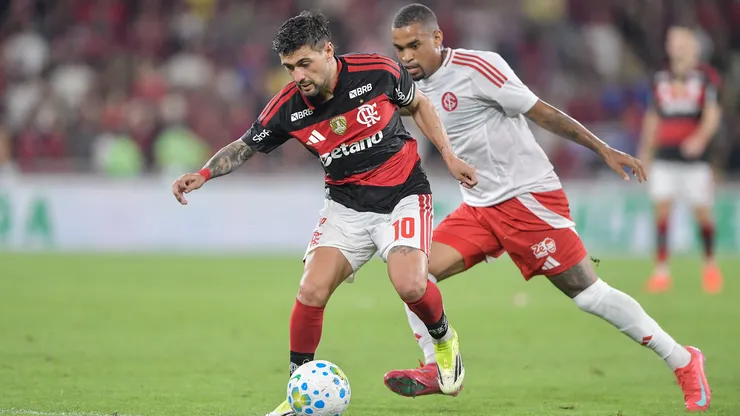 Internacional x Flamengo. Foto: Thiago Ribeiro/AGIF