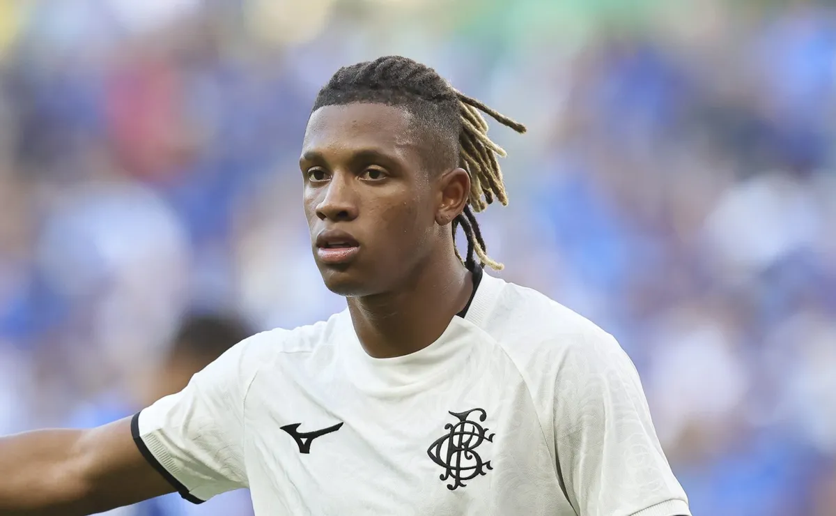 Após veto a Danilo, Botafogo avalia postura do Palmeiras como desrespeitosa e trava negócios futuros
