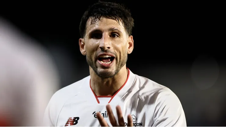 Calleri e São Paulo ficam próximos de renovação do camisa 9