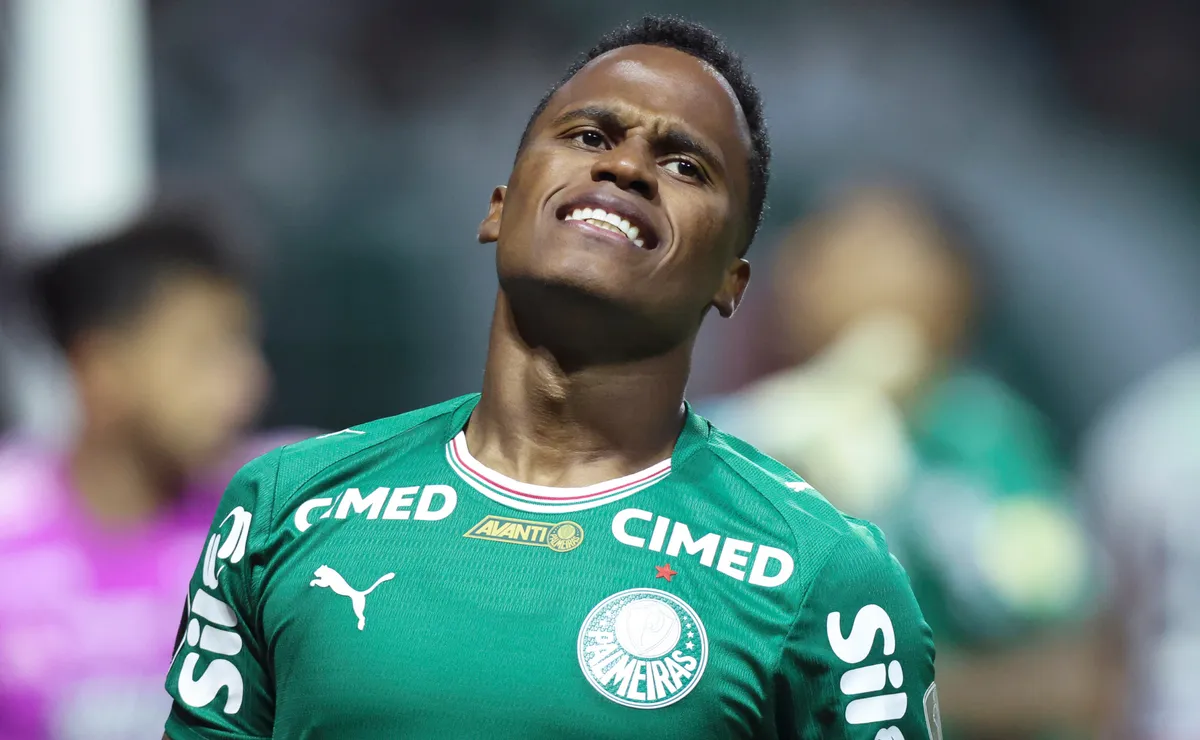 Vidente joga as cartas e prevê tropeço do Palmeiras contra o Vitória pelo Brasileirão