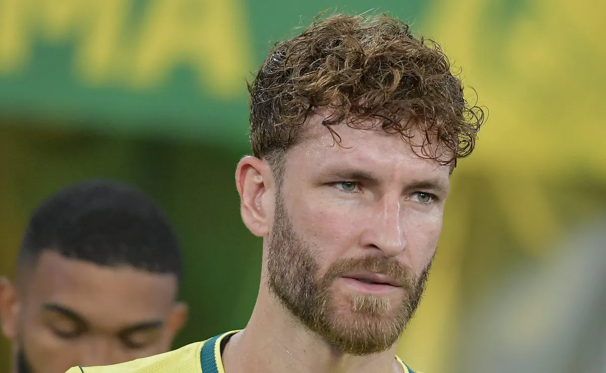 Flamengo recusa oferta do Besiktas por Léo Pereira, mas entende que time turco pode subir valores