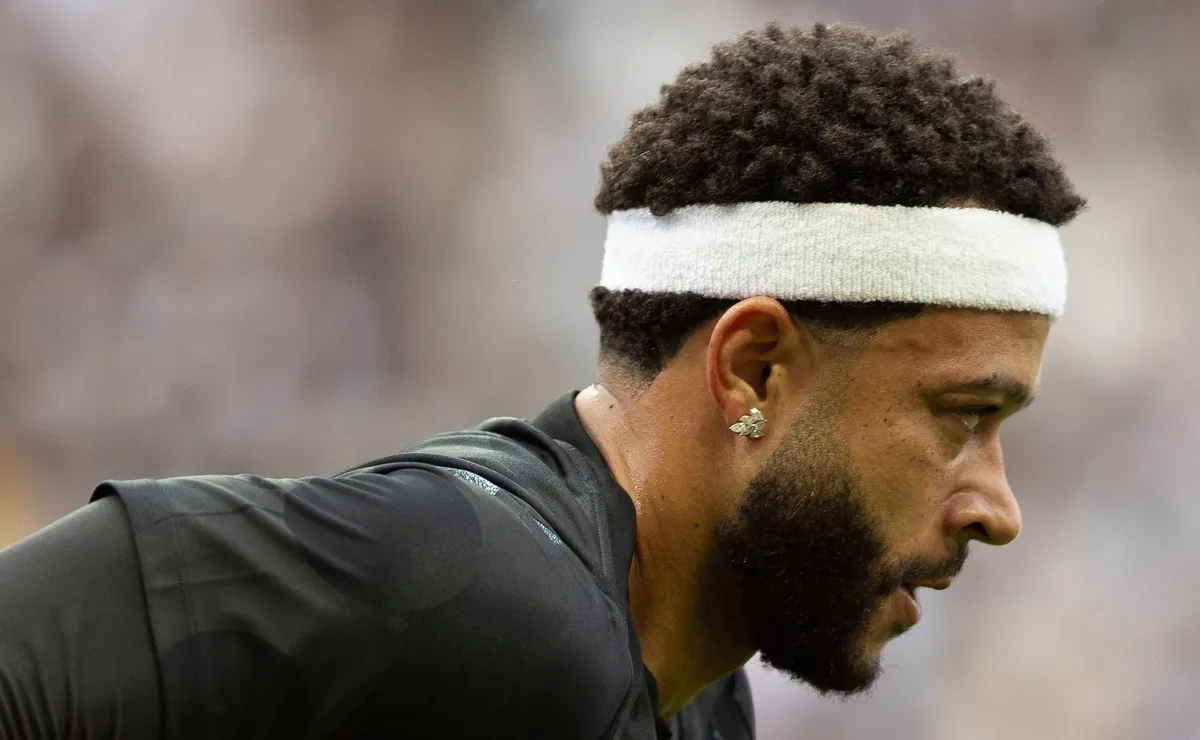 Renovação de Memphis não agrada vestiário do Corinthians e alguns jogadores são contra, revela Samir Carvalho