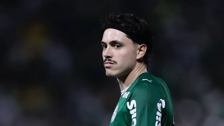 Mauricio em partida pelo Palmeiras