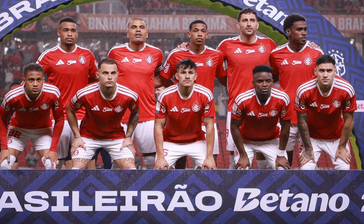 Internacional encerra preparação para enfrentar o Flamengo com estratégia mais defensiva no Beira-Rio