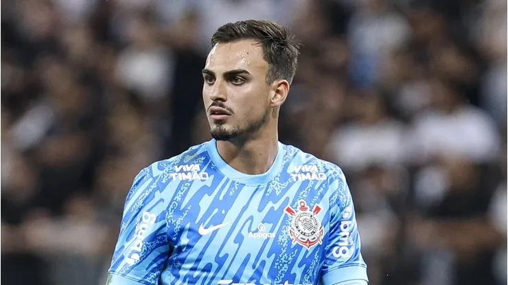 Matheus Donelli, atuando pelo Corinthians, na partida do Brasileirão 2025 entre Corinthians e Sport Recife. (Photo by Ricardo Moreira/Getty Images)