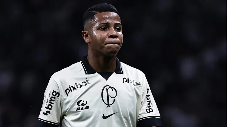 SP - SAO PAULO - 02/12/2023 - BRASILEIRO A 2023, CORINTHIANS X INTERNACIONAL - Wesley jogador do Corinthians durante partida contra o Internacional no estadio Arena Corinthians pelo campeonato Brasileiro A 2023. Foto: Fabio Giannelli/AGIF
