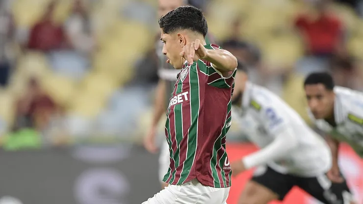 Savarino possui 100% de aproveitamento em cobranças de pênalti pelo Fluminense