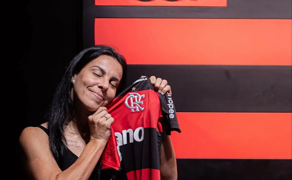 Thaisa Moreno anuncia aposentadoria e encerra trajetória no futebol feminino após carreira vitoriosa