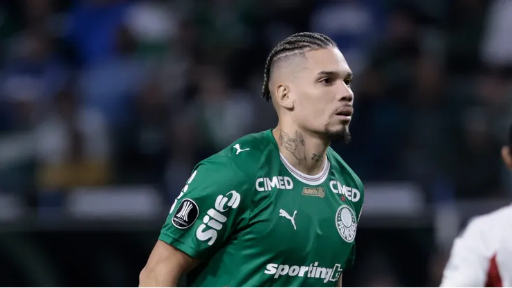 Paulinho desfalca o Palmeiras