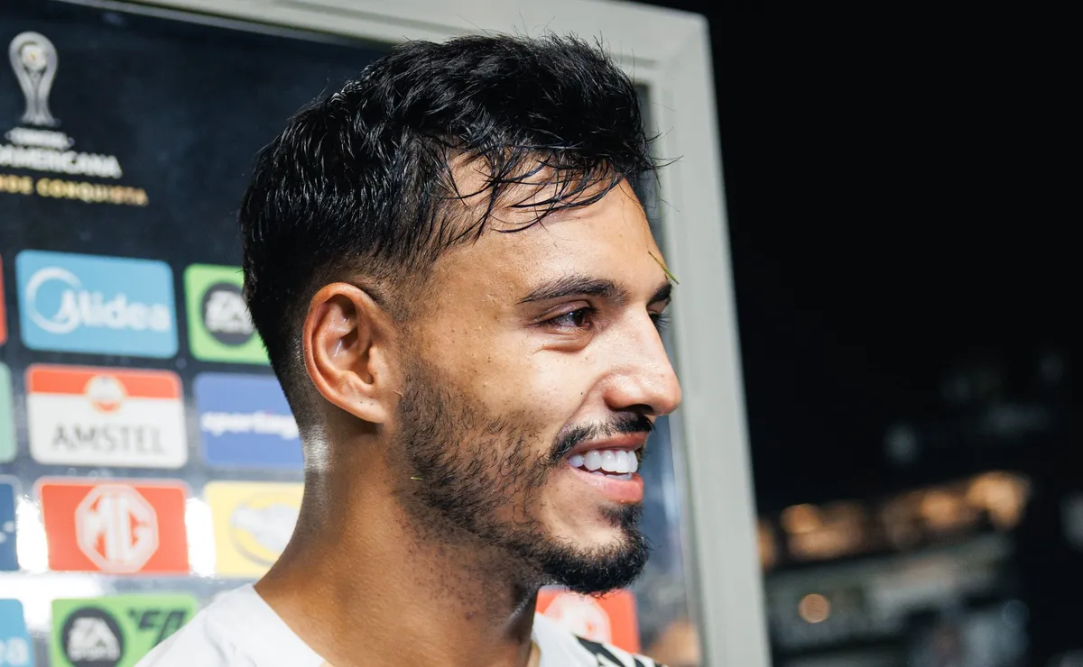 Gabriel Menino minimiza foco na Seleção Brasileira e comenta busca por um título pelo Santos