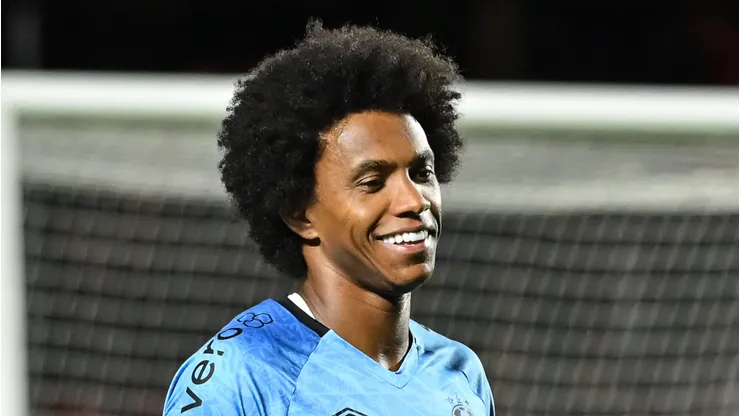 - Willian jogador do Gremio durante aquecimento antes da partida contra o São Paulo