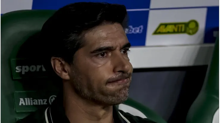 Abel Ferreira vai com força máxima.