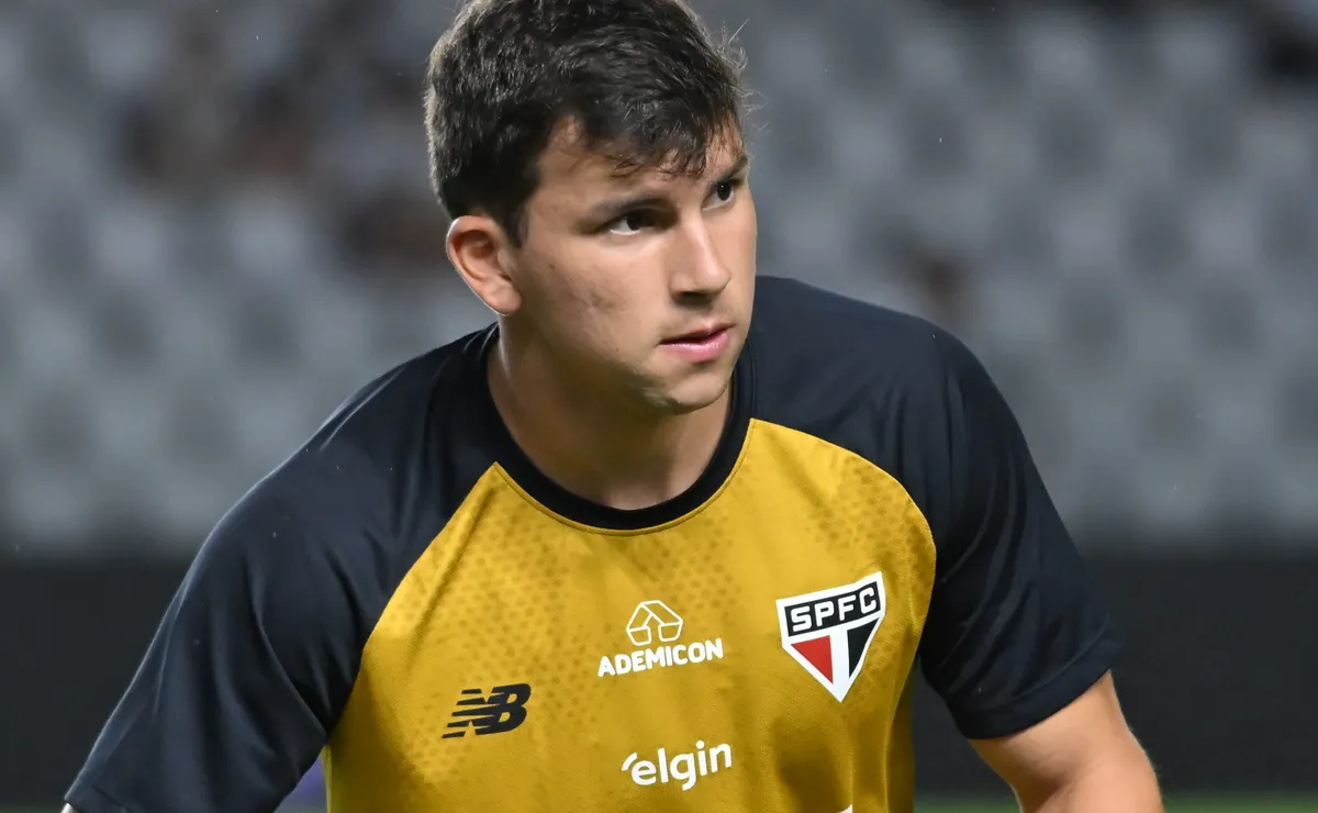 São Paulo alinha detalhes finais para fechar empréstimo de Tapia ao Columbus Crew, da MLS
