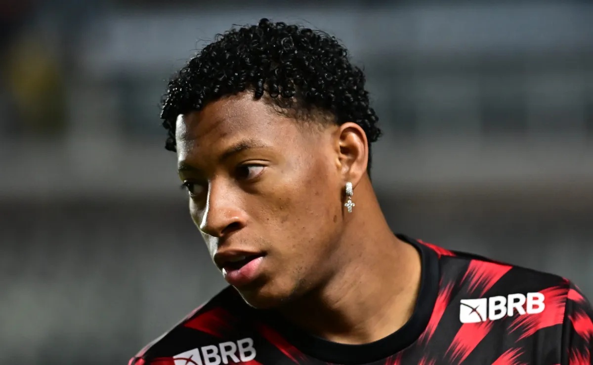 Gonzalo Plata não negocia com o Zenit, e rumor sobre saída do Flamengo é desmentido