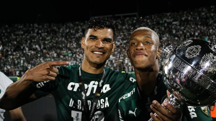 Danilo Barbosa tem interesse em retornar ao Vasco como zagueiro