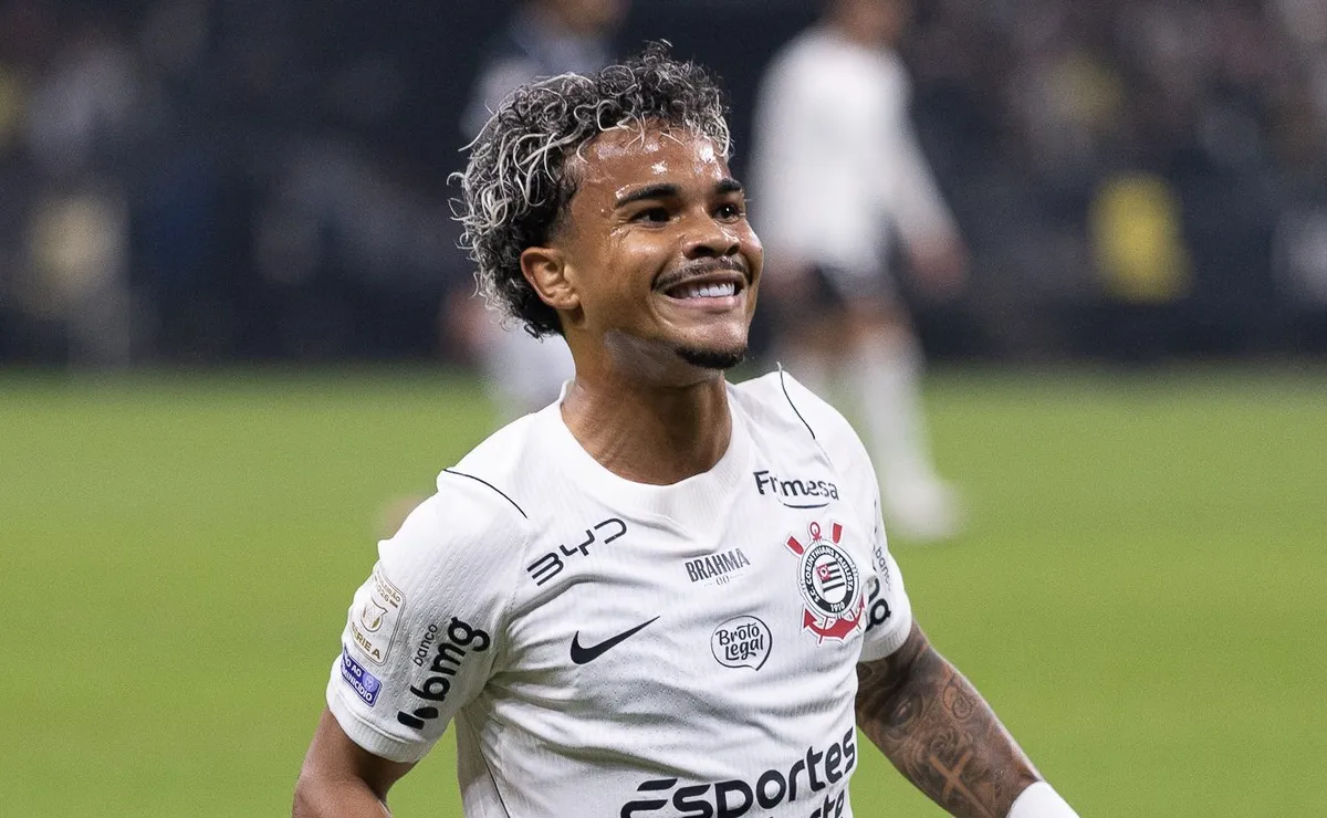 Kaio César cresce com Fernando Diniz e se firma como arma ofensiva do Corinthians