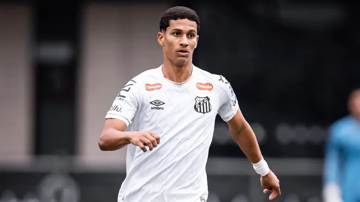 Rafael Gonzaga celebra convocação para a Seleção Brasileira Sub-20. Foto: Douradofotos / topgoalassessoria