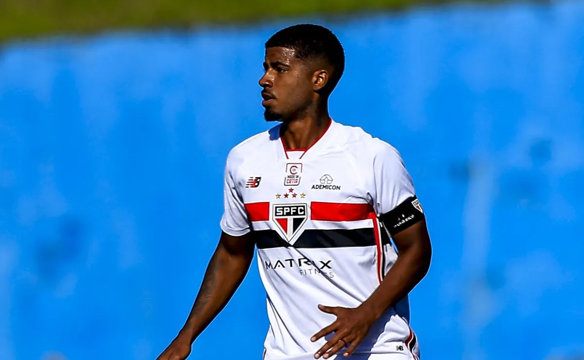 Matheus Ferreira pode deixar o São Paulo por empréstimo após sondagens da Europa