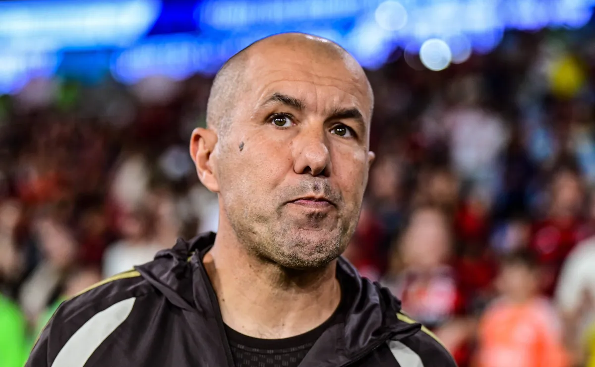 Leonardo Jardim terá reunião com BAP após jogos ruins do Flamengo no Campeonato Brasileiro