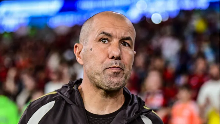 Leonardo Jardim recebe cobrança no Flamengo. Foto: IMAGO / Fotoarena