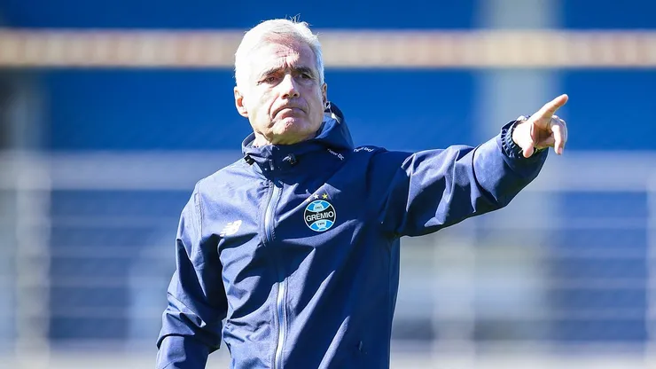 Luís Castro comanda treino no CT do Tricolor - Foto: LUCAS UEBEL/GREMIO FBPA