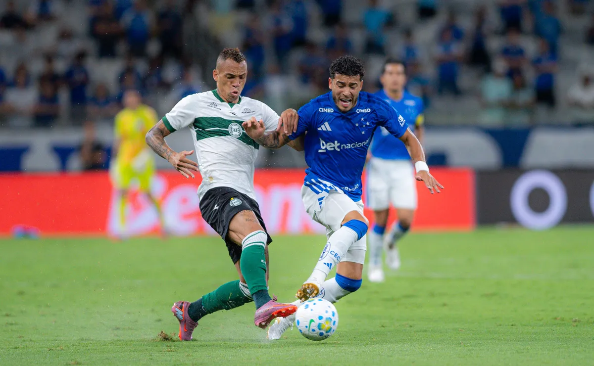 Cruzeiro enfrenta o Coritiba pelo Brasileirão e leva vantagem no histórico do duelo