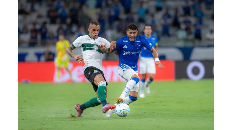 Cruzeiro enfrenta o Coritiba pelo Brasileirão. Foto: Alessandra Torres/AGIF