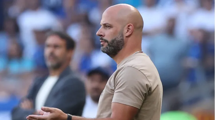 Franclim Carvalho, técnico do Botafogo em confronto contra o Cruzeiro pelo Campeonato Brasileiro no Estadio Mineirao, 26 de Julho de 2026, Belo Horizonte, BH, Brasil.