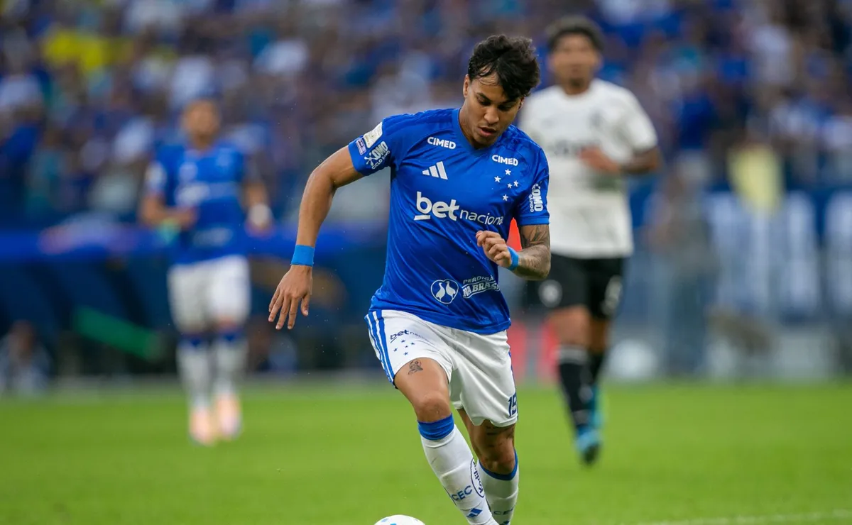 Coritiba x Cruzeiro coloca frente a frente equipes com mesma pontuação no Brasileirão