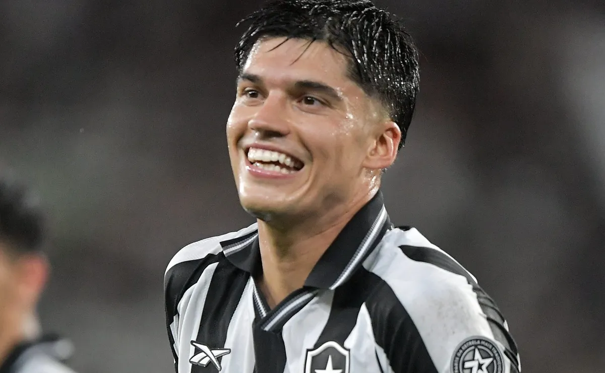 Joaquín Correa quer ficar no Botafogo e acredita em ‘volta por cima’ após início irregular