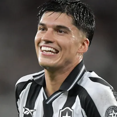 Joaquín Correa não pensa em deixar o Botafogo