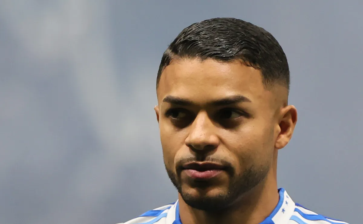 Wanderson fica fora dos relacionados do Cruzeiro contra o Coritiba; Artur Jorge tem cinco desfalques