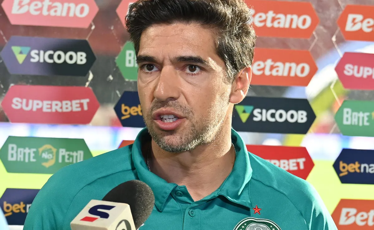 Abel comenta recusa do Palmeiras às ofertas por Allan e Flaco López: “Não espero perder jogadores”