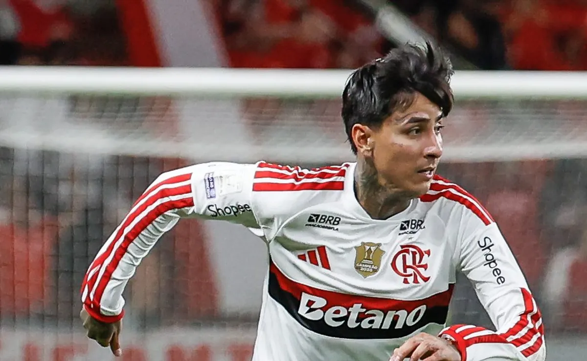 Flamengo oferece contrato até 2028 para Erick Pulgar e volante faz contraproposta ao clube