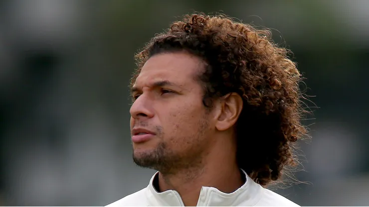 Willian Arão durante treino no CT Rei Pelé.