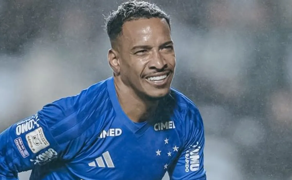 Matheus Pereira se declara ao Cruzeiro e brinca sobre contrato vitalício: “Sem pensar duas vezes”