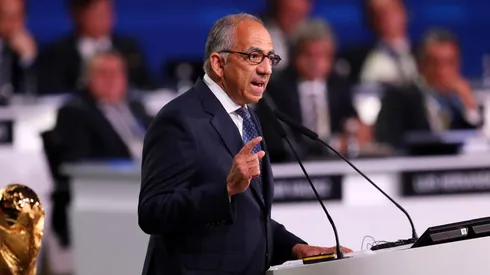 Assessor da Fifa abandona cargo e critica "venda" da Copa