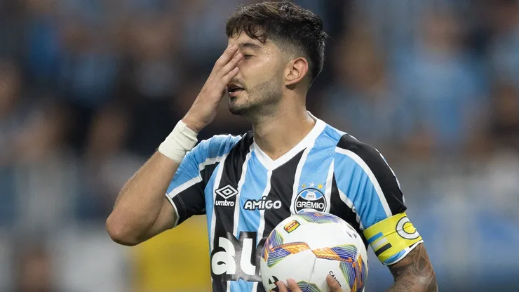 Villasanti não ficou apenas no lamento e deu alerta no Grêmio Foto: Liamara Polli/AGIF
