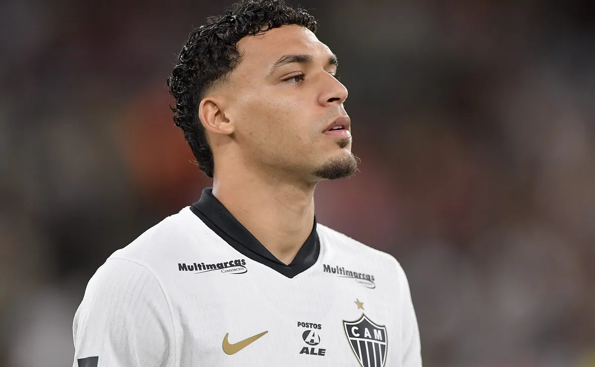 Victor Hugo detalha cobranças de Domínguez e estratégia em treinos que alavancaram o Atlético