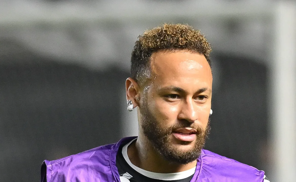 Neymar deve viajar para Belém após leilão beneficente e não será desfalque em Remo x Santos