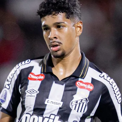 Ananias entra na mira de Besiktas e outros clubes europeus; Santos pede mais de € 7 milhões