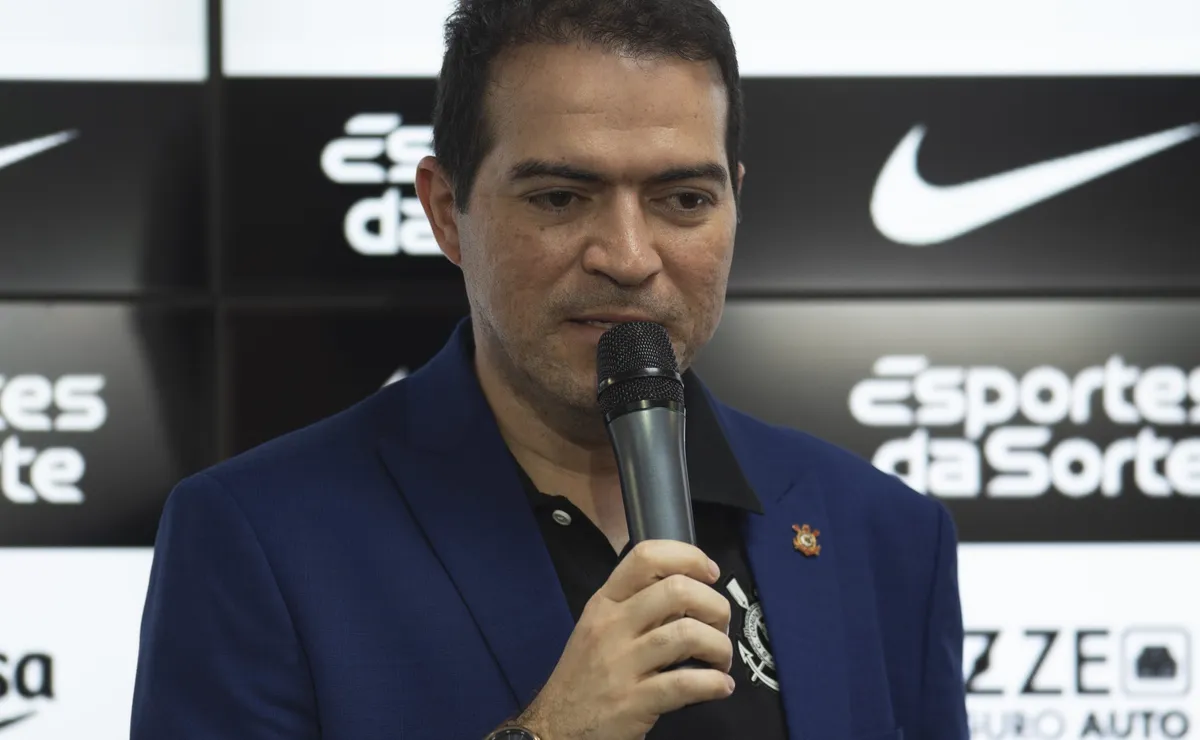 Marcelo Paz promete melhorias no gramado da Neo Química Arena: “Fomos pegos de surpresa”