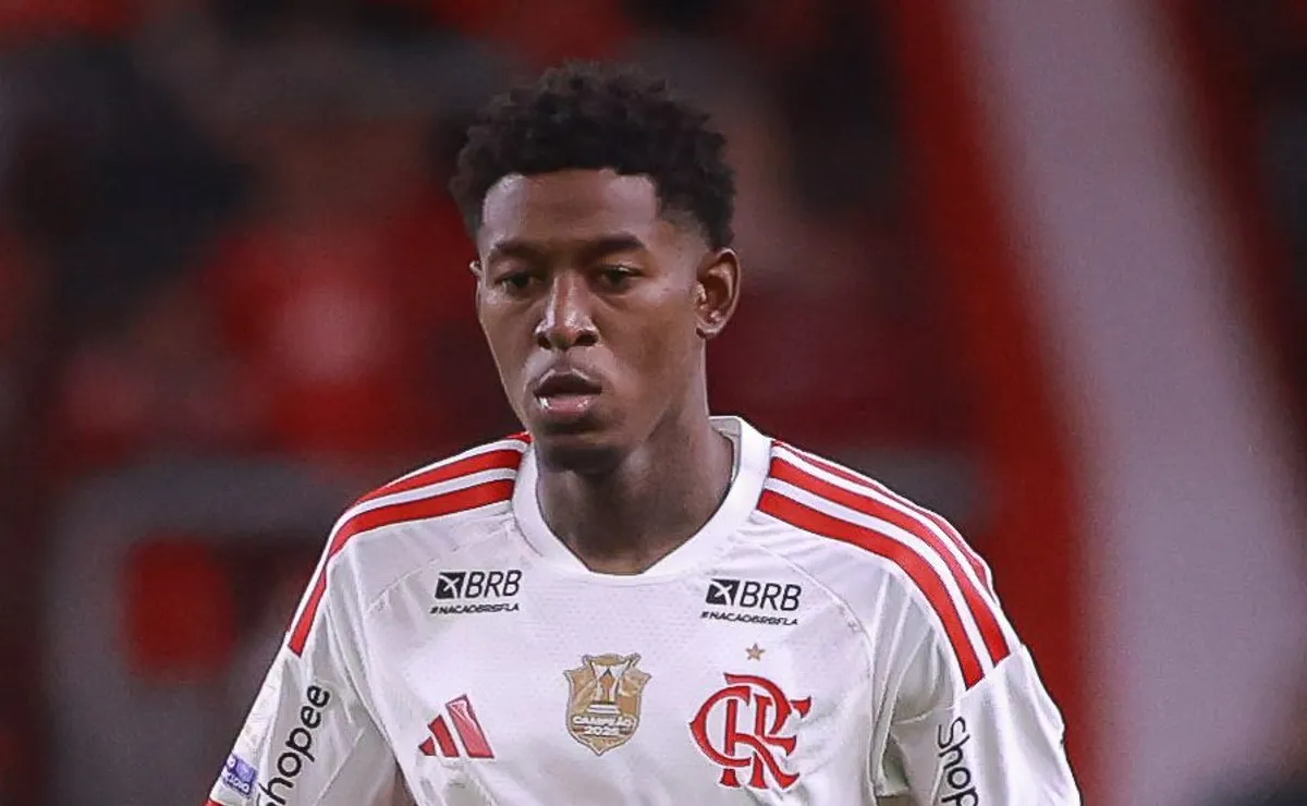 Vitão ganha confiança de Leonardo Jardim e emplaca sequência de titular no Flamengo; números justificam