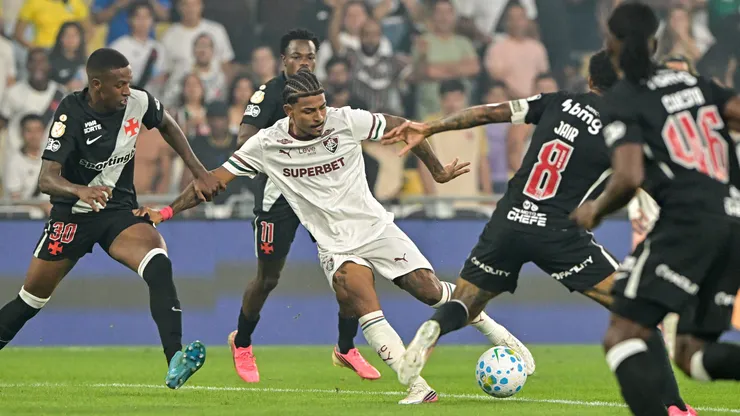 RJ - RIO DE JANEIRO - 01/08/2026 - COPA DO BRASIL 2026, VASCO X FLUMINENSE - John Kennedy jogador do Fluminense durante partida contra o Vasco no estadio Maracana pelo campeonato Copa Do Brasil 2026. Foto: Thiago Ribeiro/AGIF