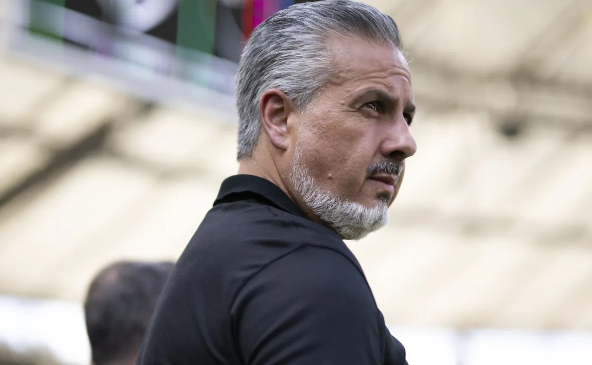 José Boto está na Argentina para encerrar novela Almada e acertar outras negociações para o Flamengo