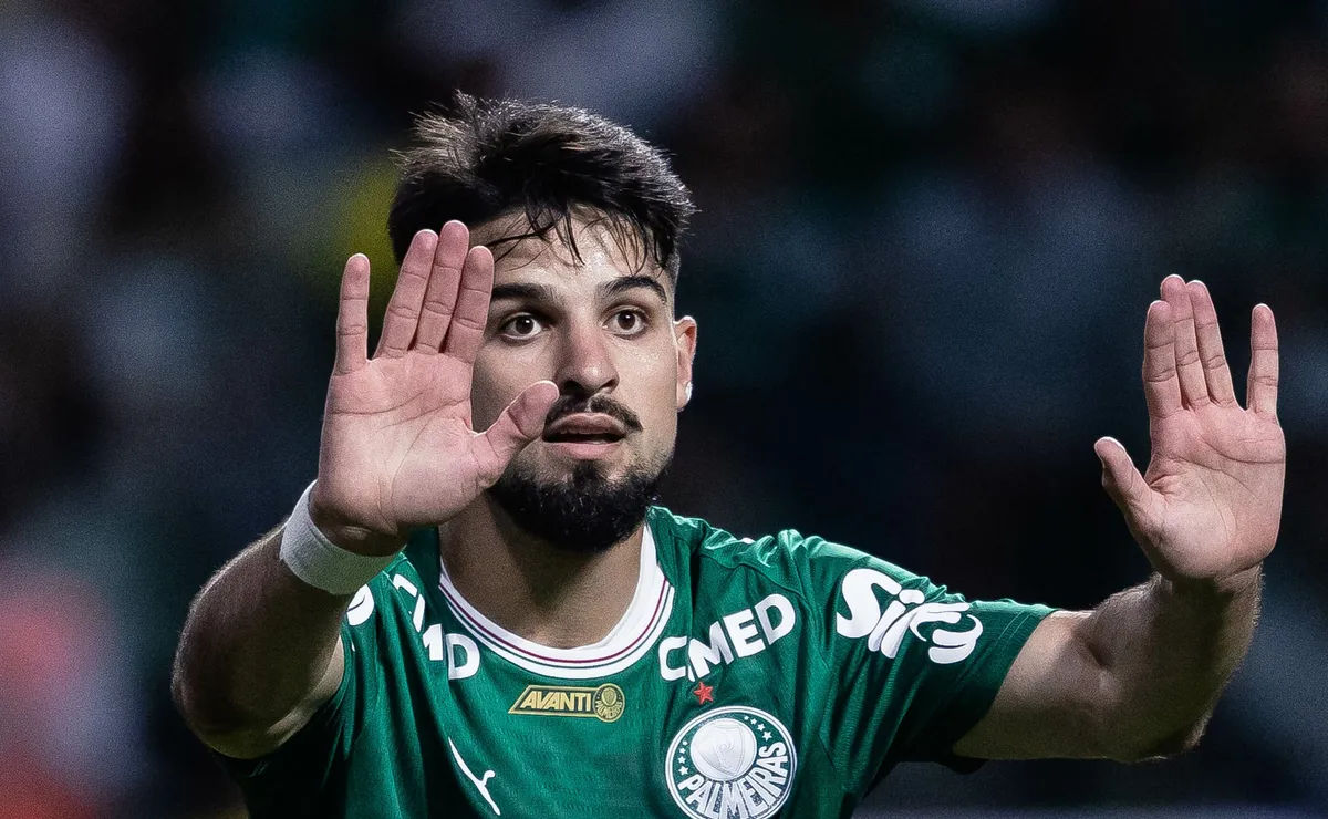 Palmeiras apresenta oferta de renovação para Flaco López e tenta afastar chance de saída